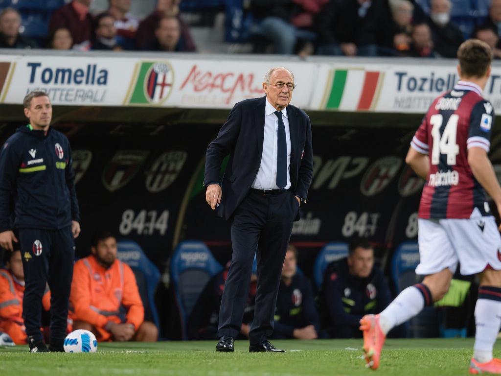 他却突然宣 他却突然宣